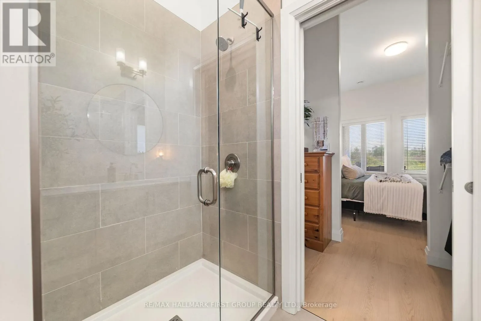 118 ROYAL GALA DRIVE