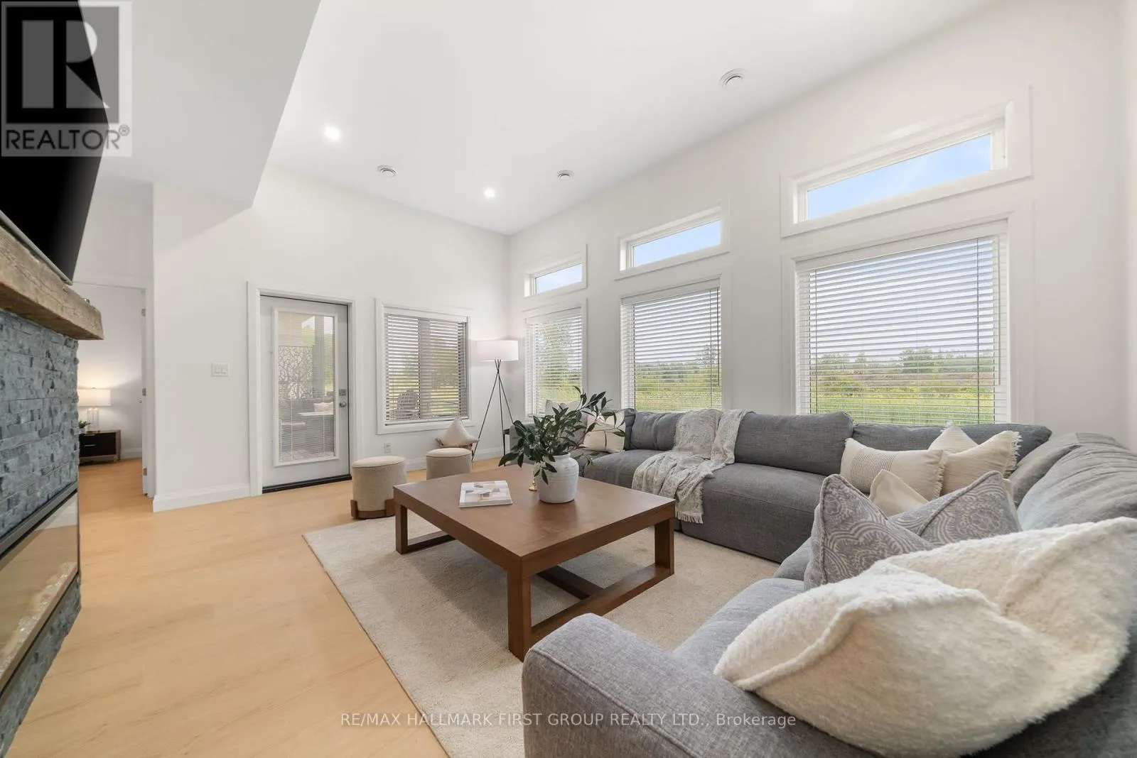 118 ROYAL GALA DRIVE
