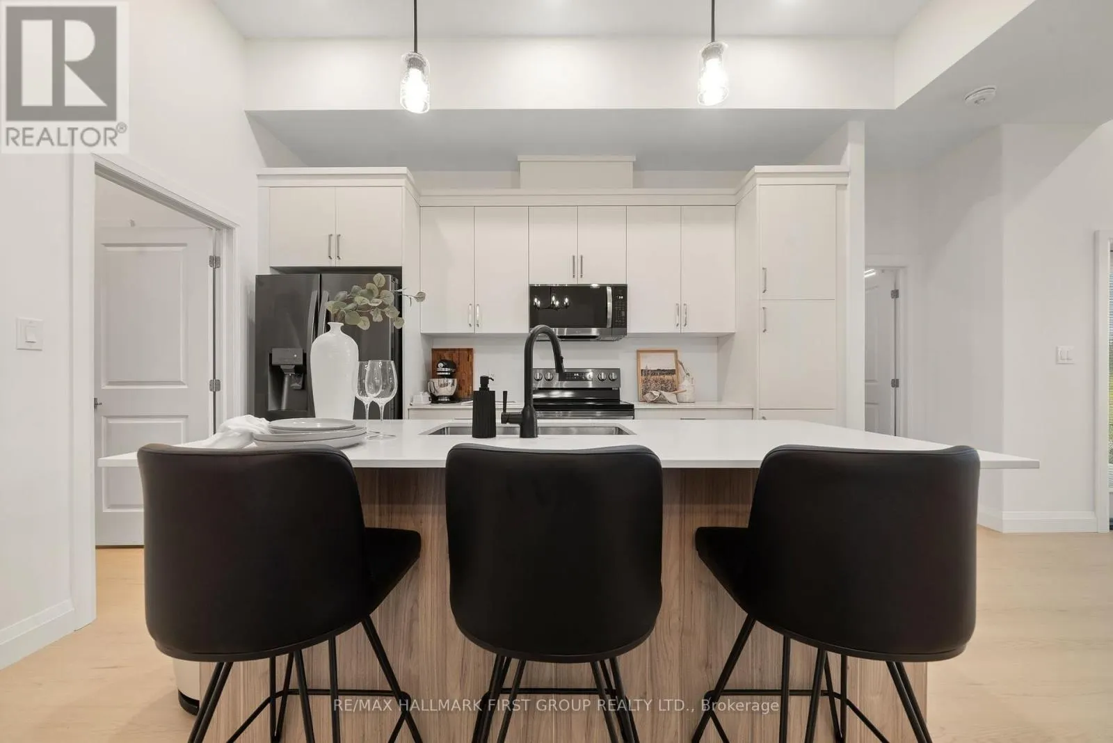 118 ROYAL GALA DRIVE