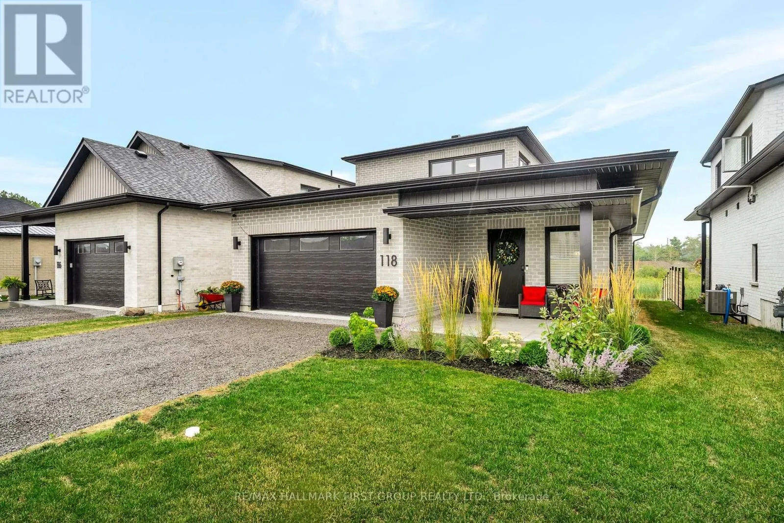 118 ROYAL GALA DRIVE