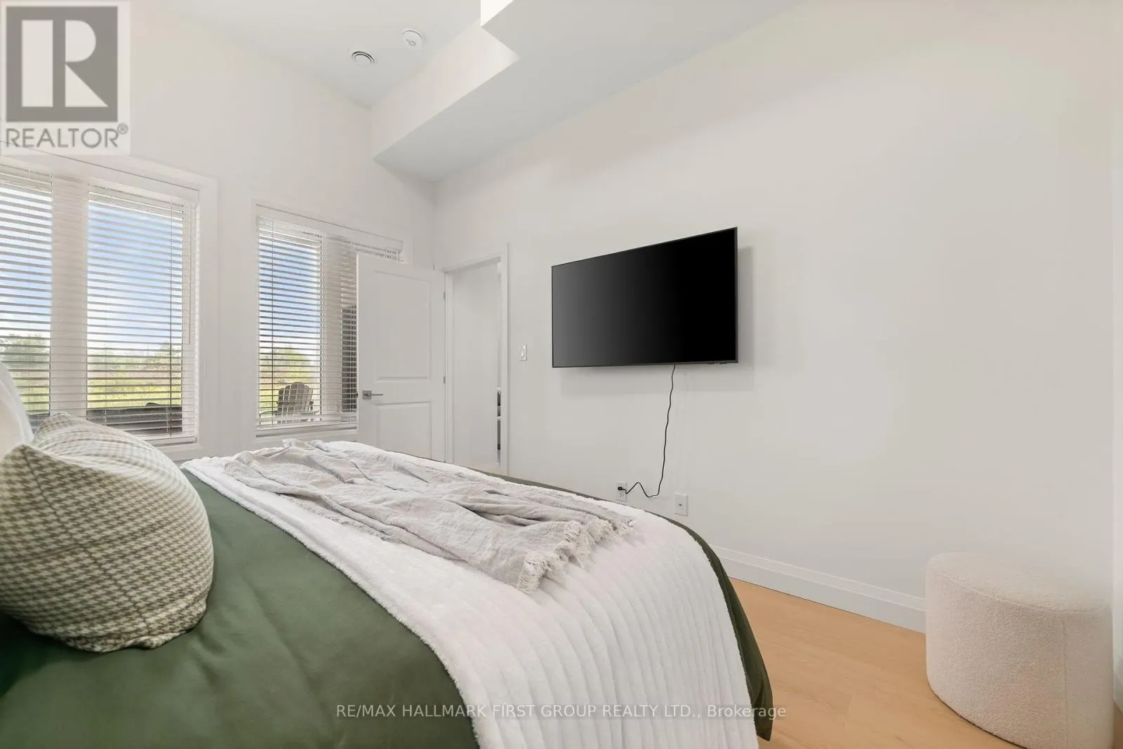 118 ROYAL GALA DRIVE