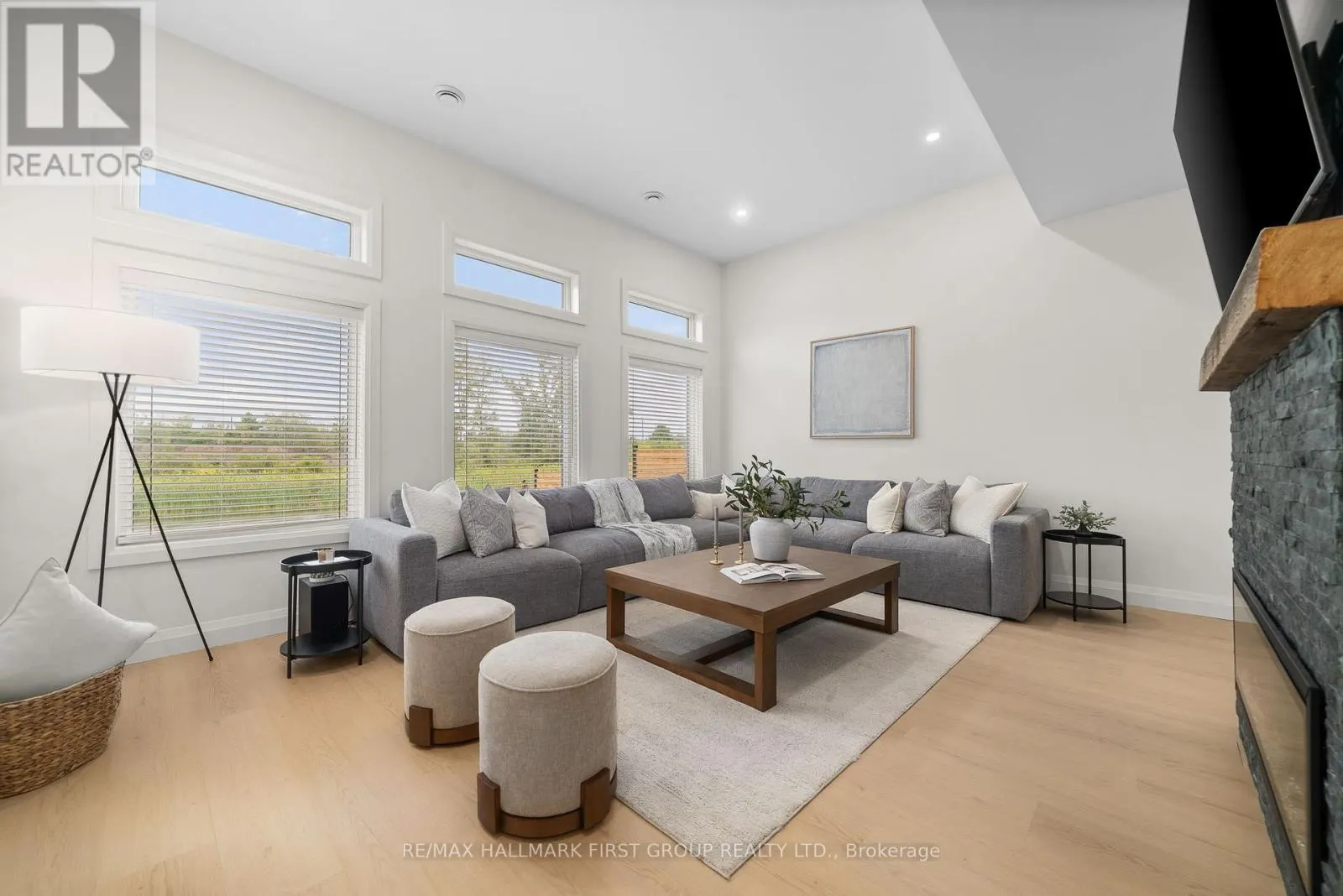 118 ROYAL GALA DRIVE