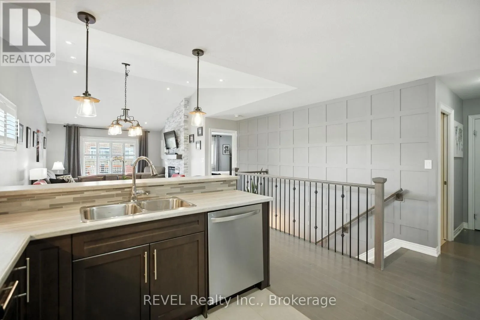6283 DORES DRIVE