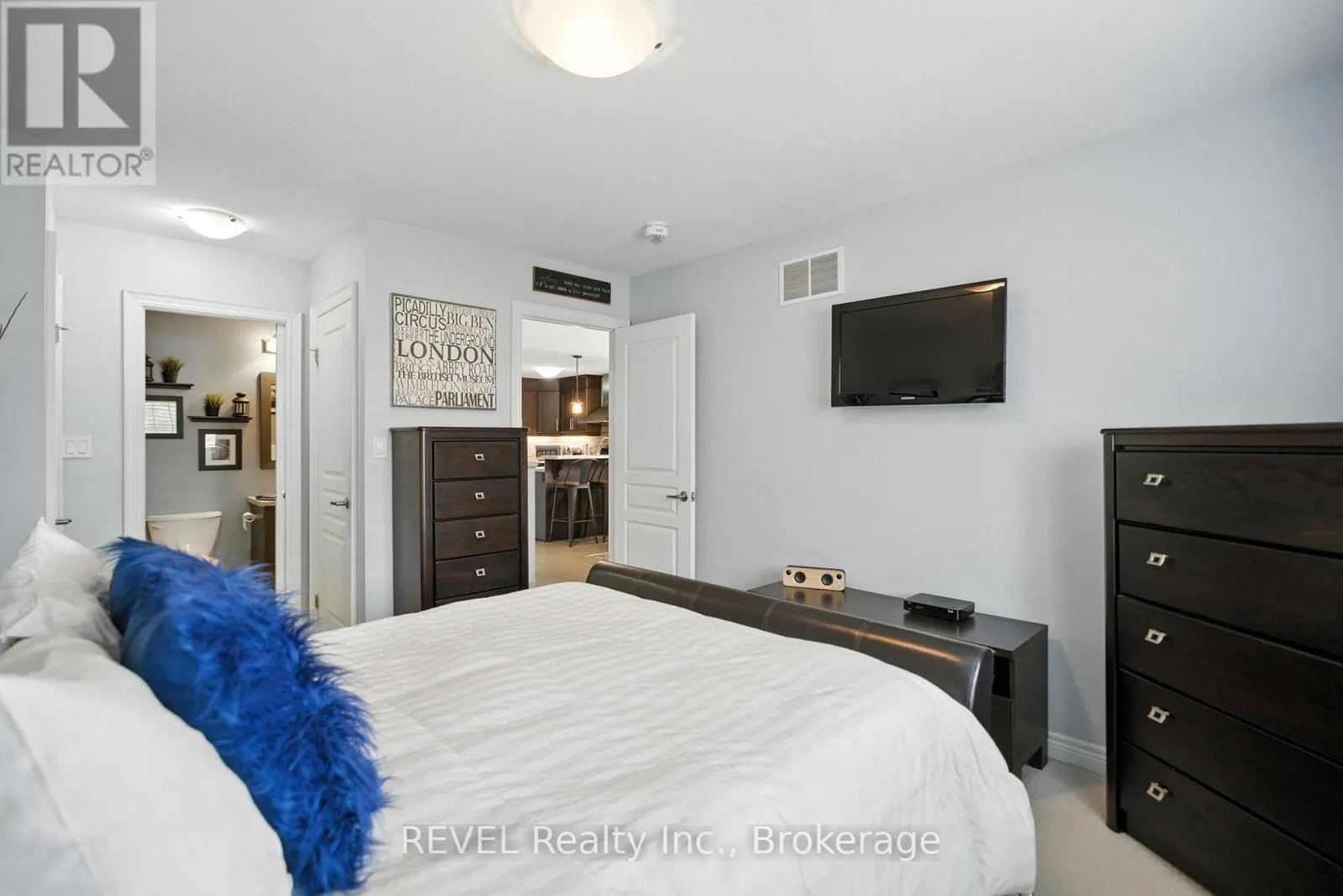 6283 DORES DRIVE