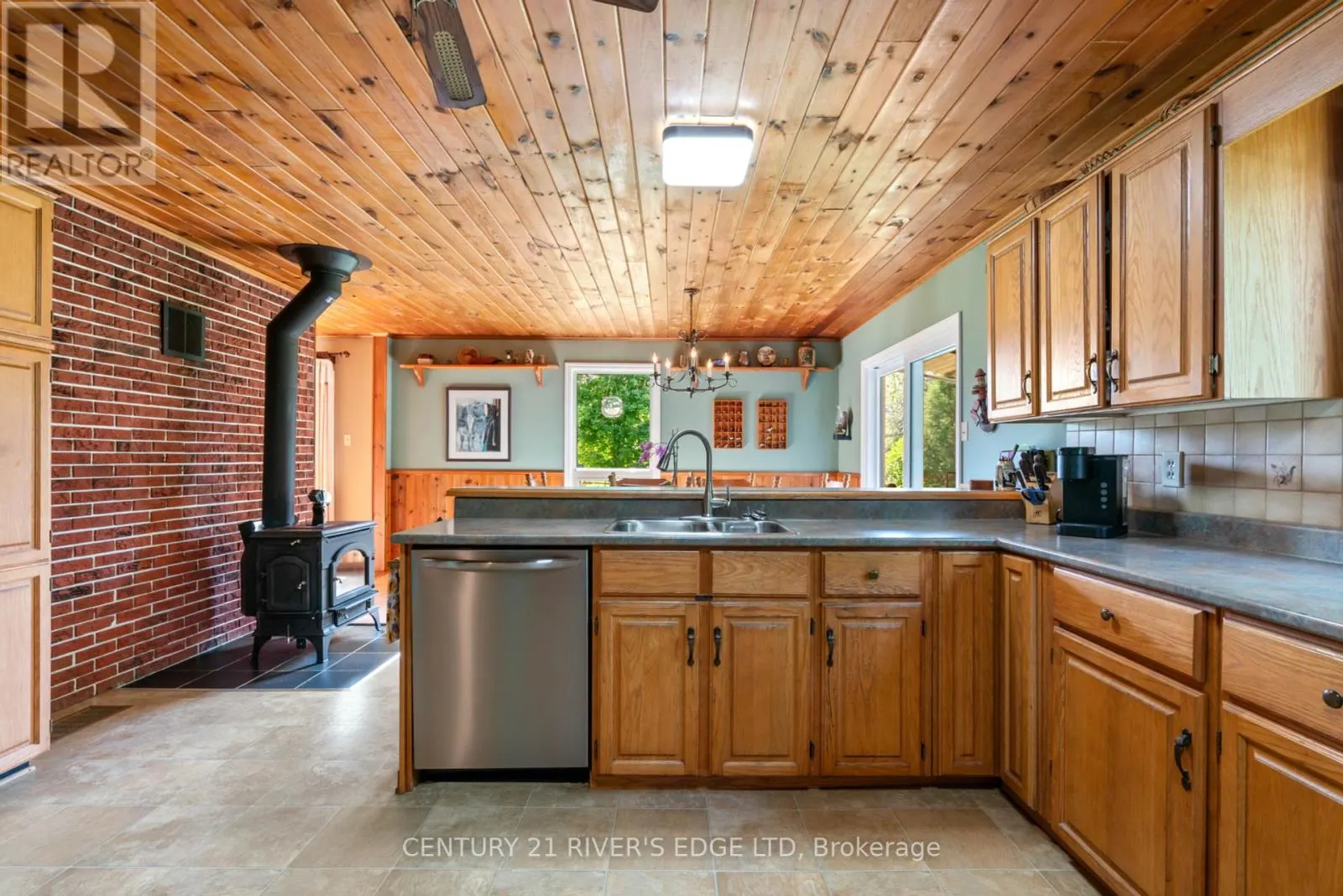 814 PLUMHOLLOW ROAD