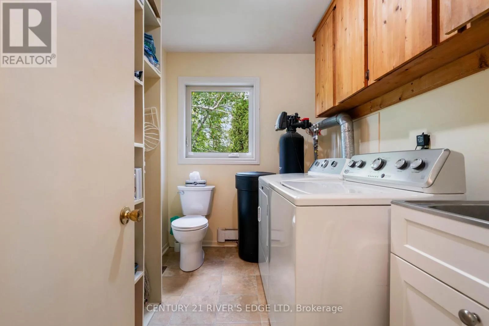 814 PLUMHOLLOW ROAD