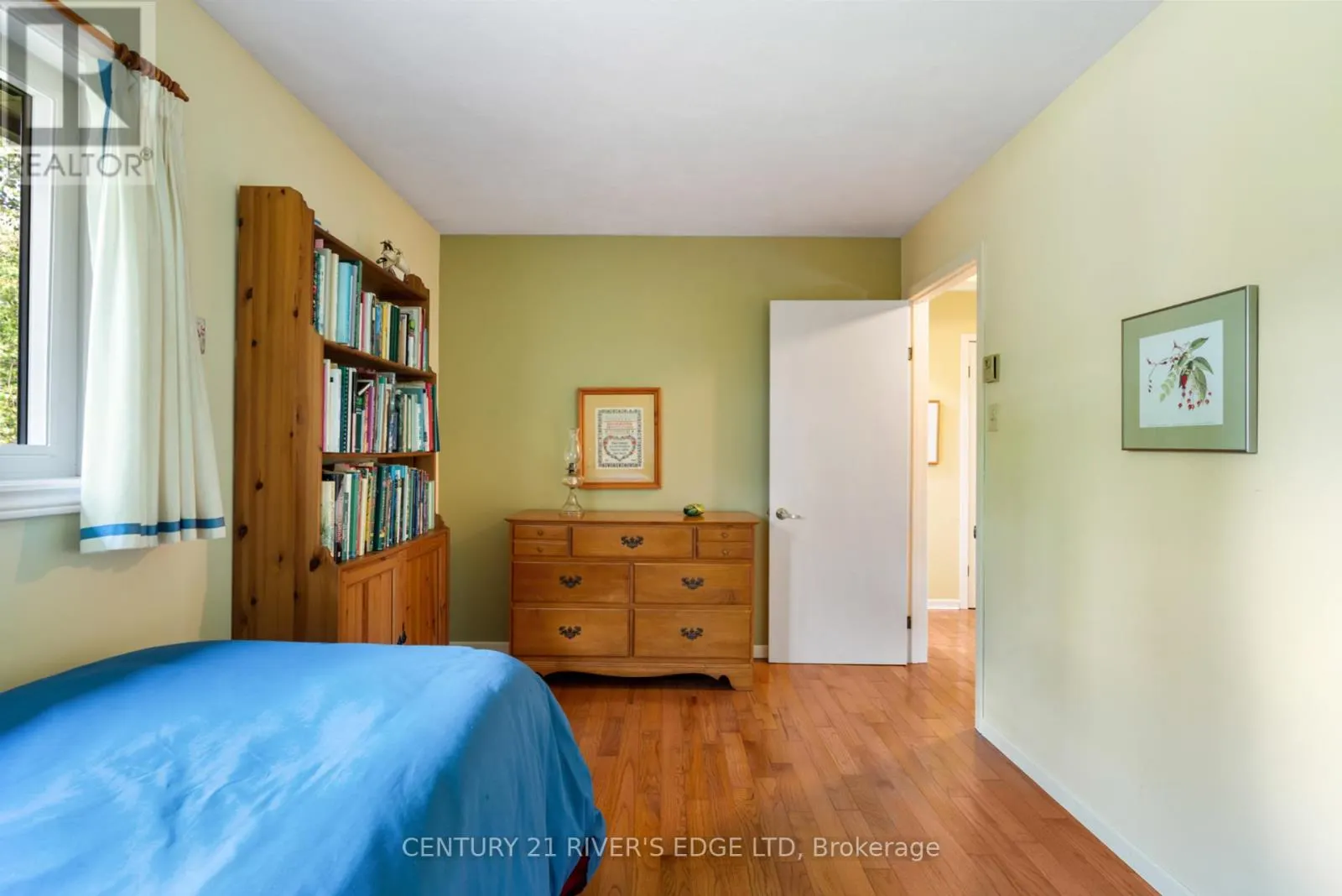 814 PLUMHOLLOW ROAD
