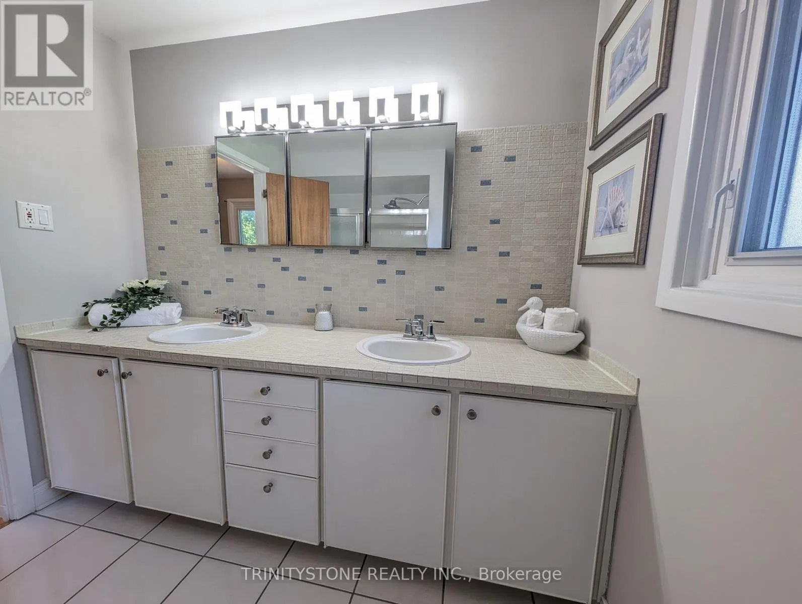 7 PULFORD CRESCENT