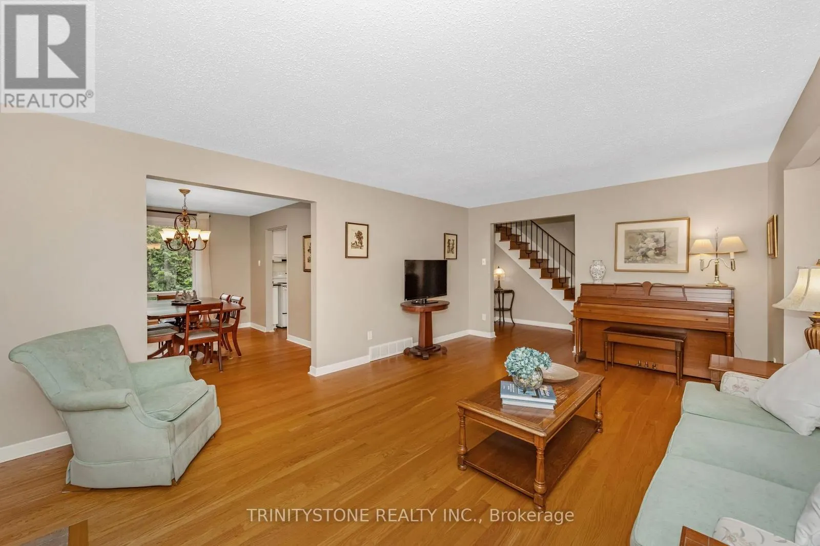 7 PULFORD CRESCENT