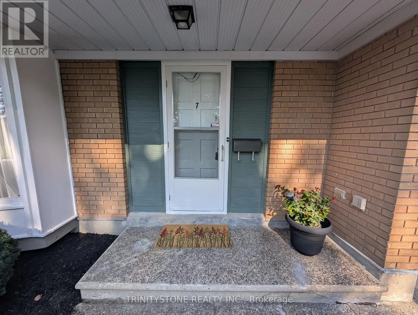 7 PULFORD CRESCENT