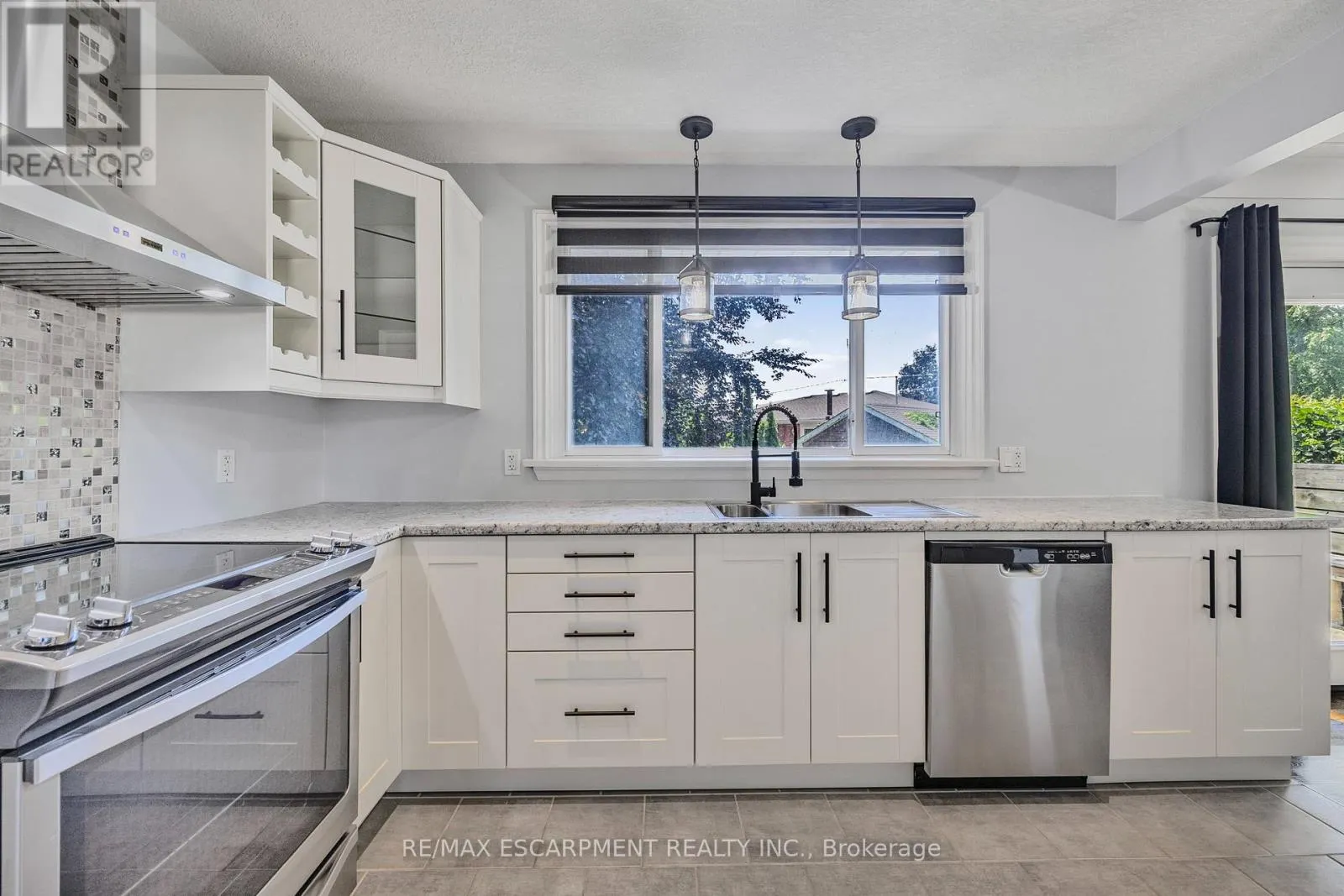 944 CONCESSION ROAD