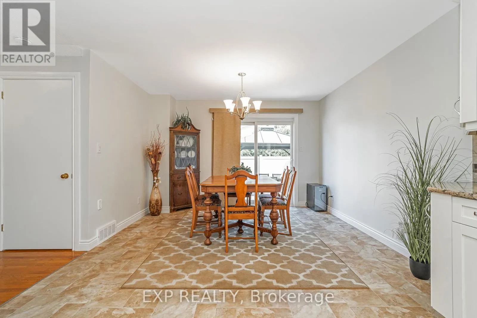 6084A VINEYARD DRIVE