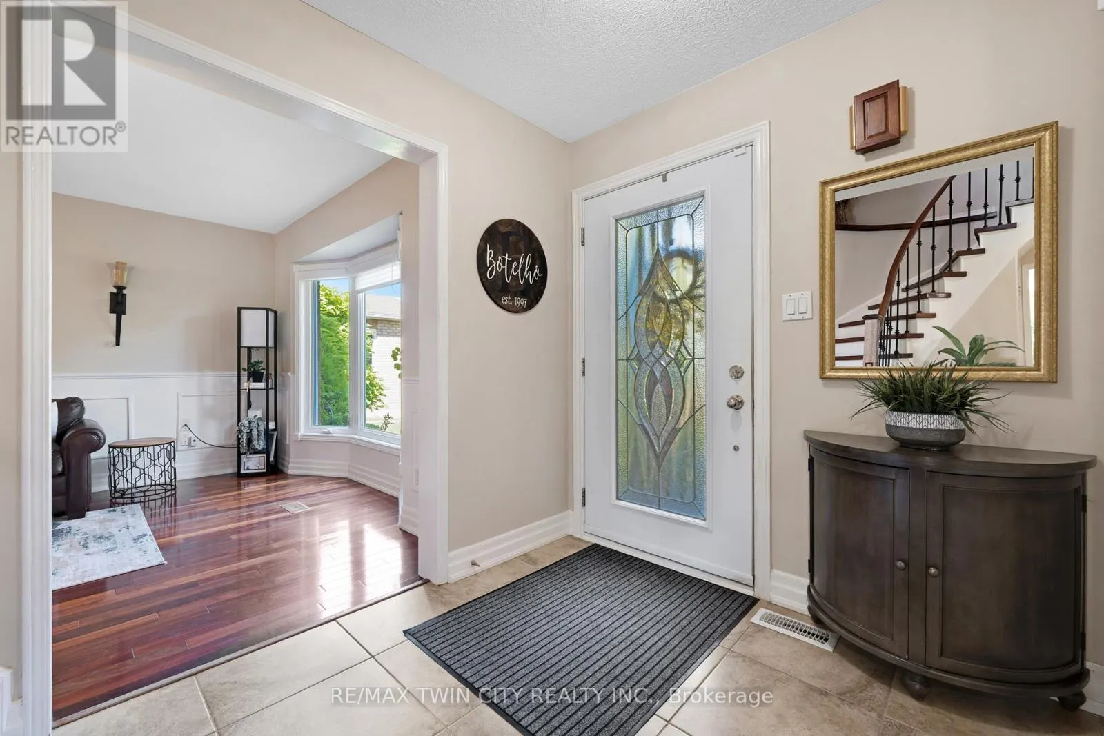 477 BURNETT AVENUE