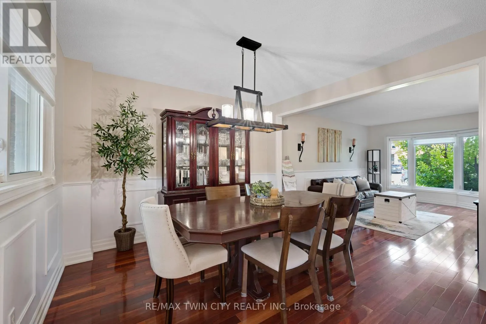 477 BURNETT AVENUE