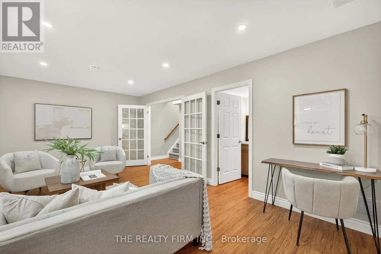 4 - 519 RIVERSIDE DRIVE, #4