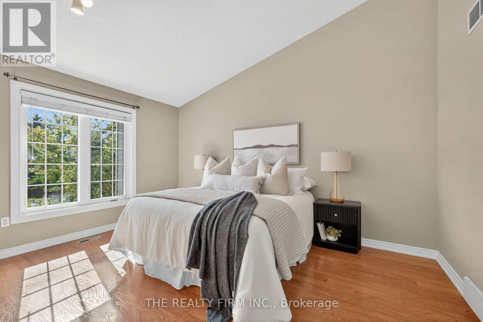 4 - 519 RIVERSIDE DRIVE, #4