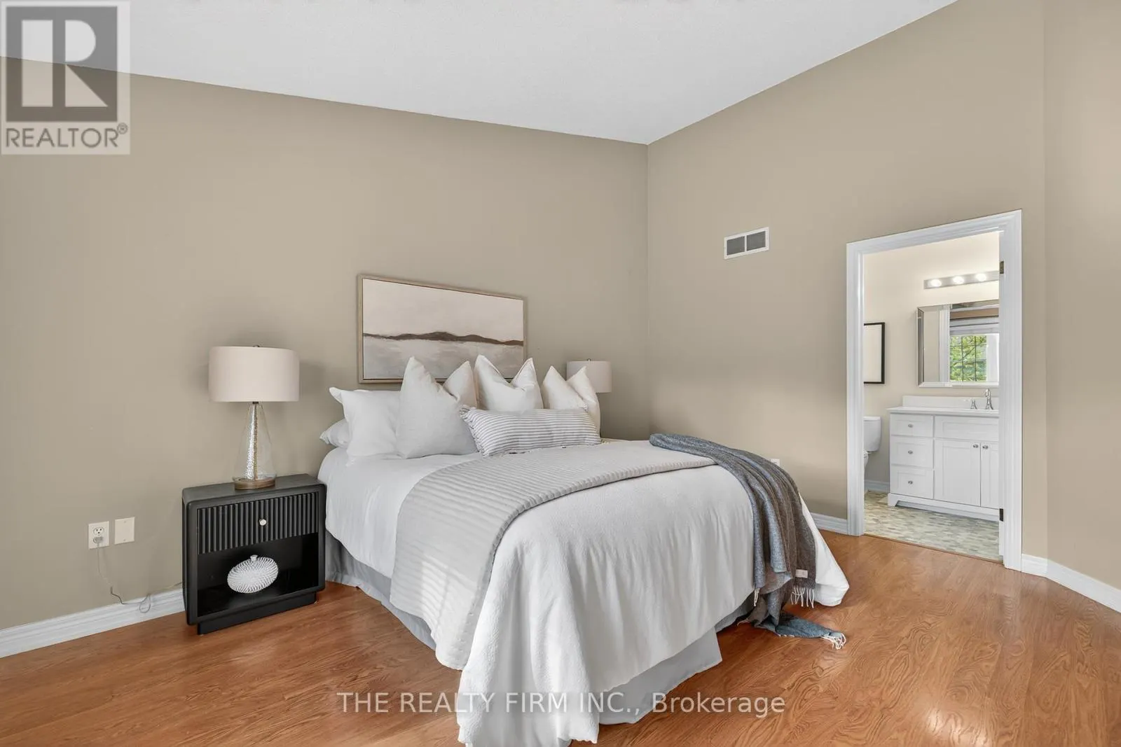 4 - 519 RIVERSIDE DRIVE, #4
