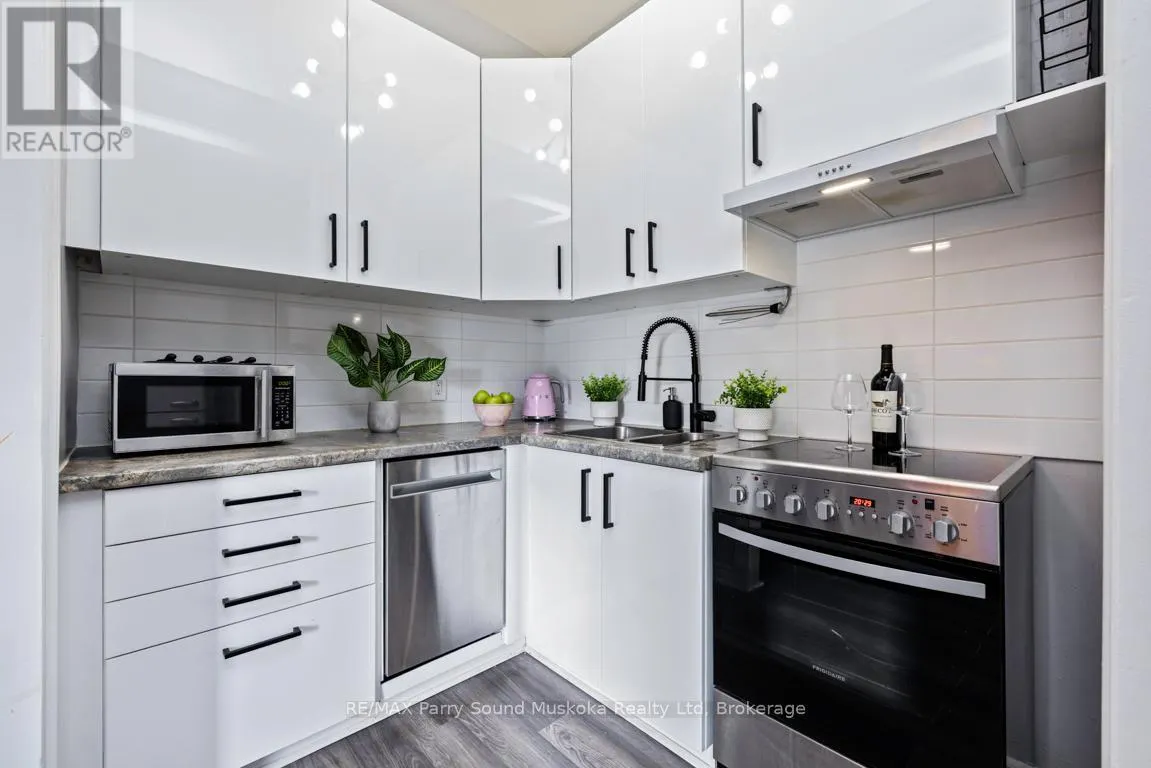4 - 21 PROSPECT STREET, #4