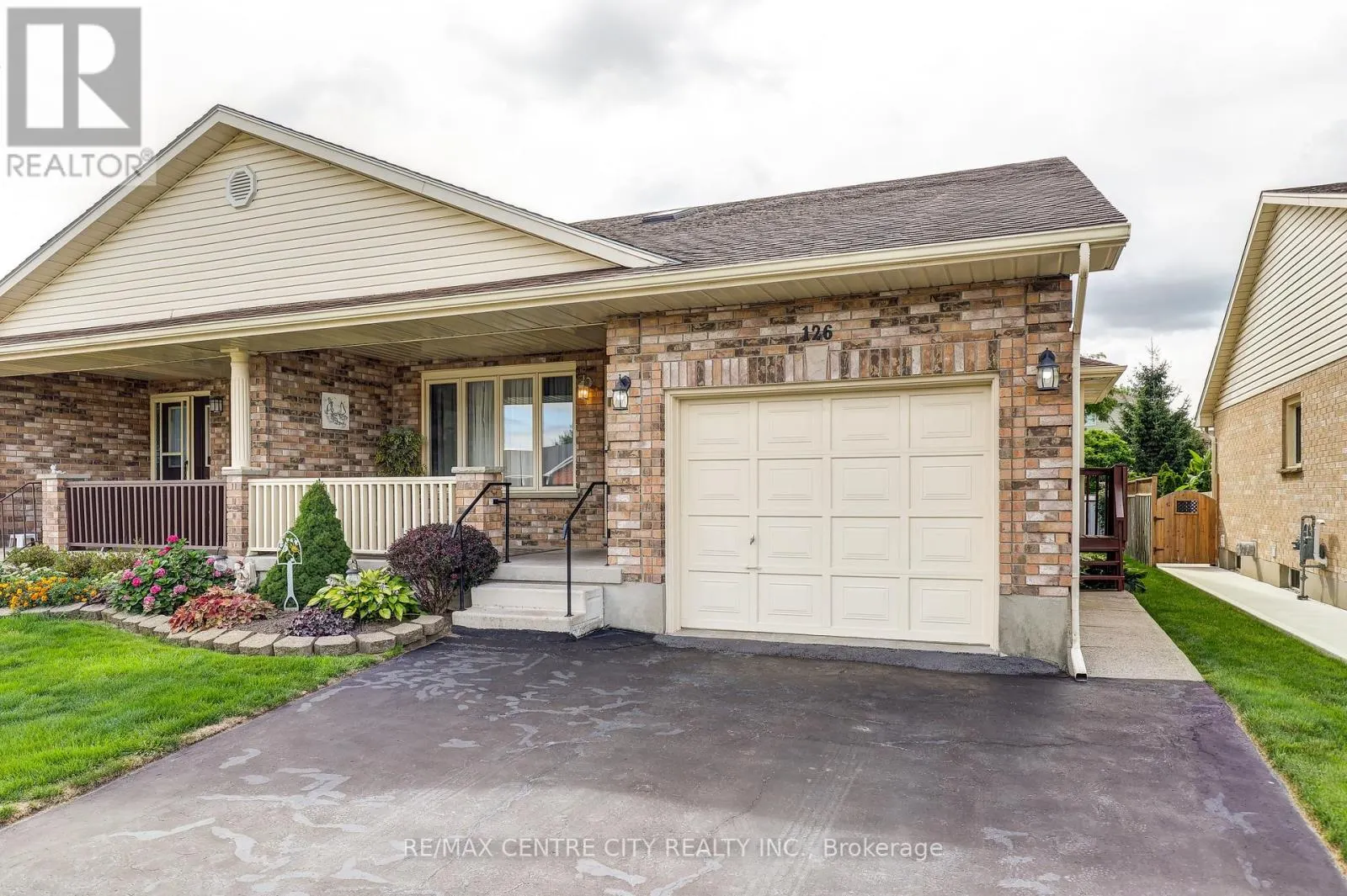 126 MANOR ROAD