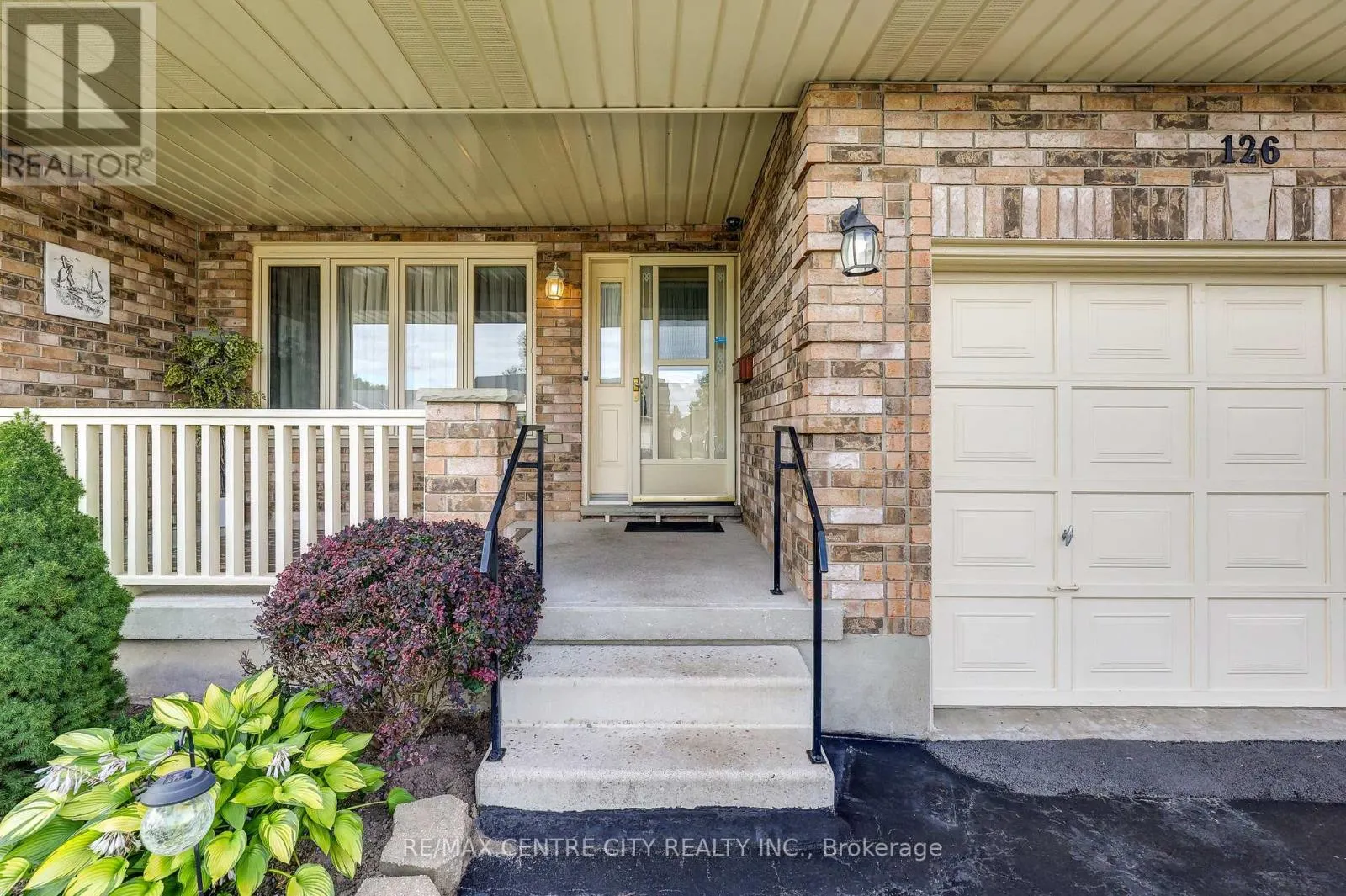 126 MANOR ROAD