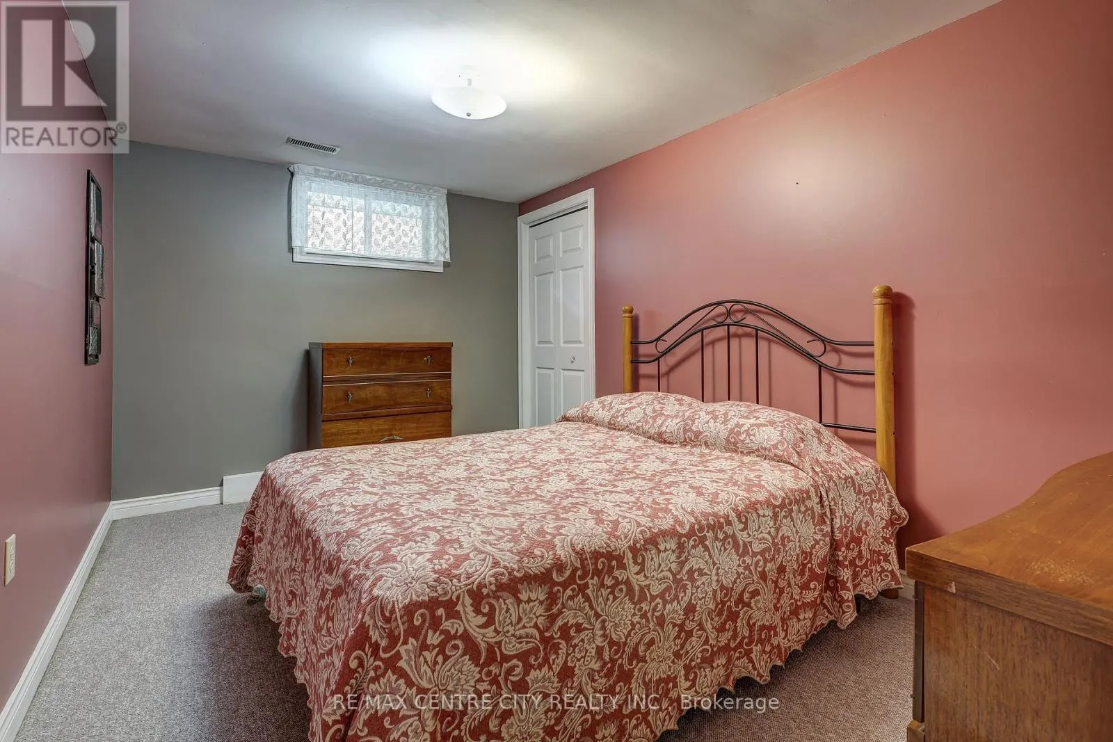 126 MANOR ROAD