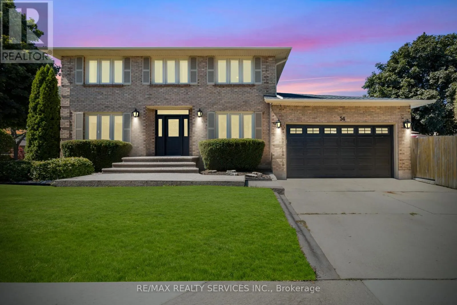 54 AUDUBON STREET N