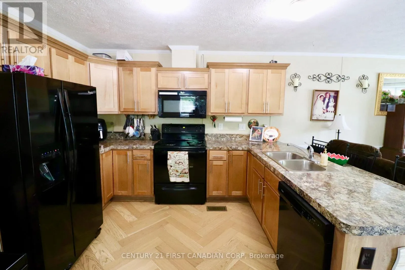 41 - 3100 DORCHESTER ROAD, #41