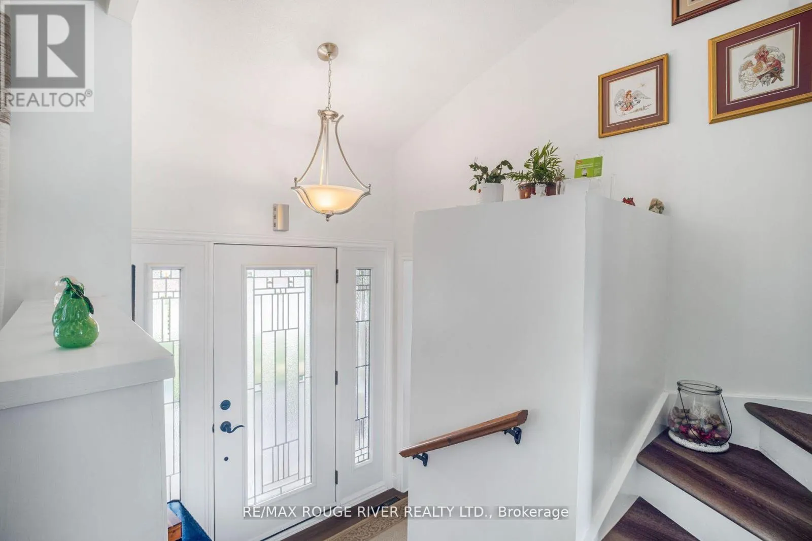5210 TIMOTHY CRESCENT