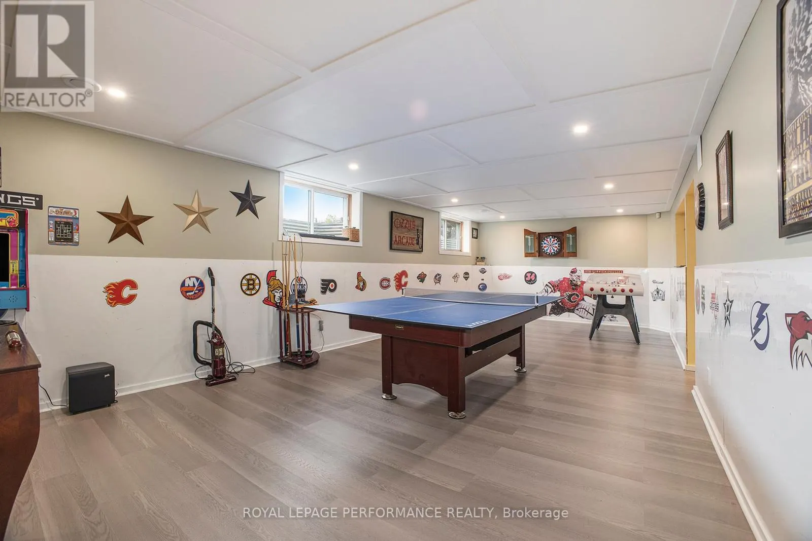 450 FRANK CAULEY WAY