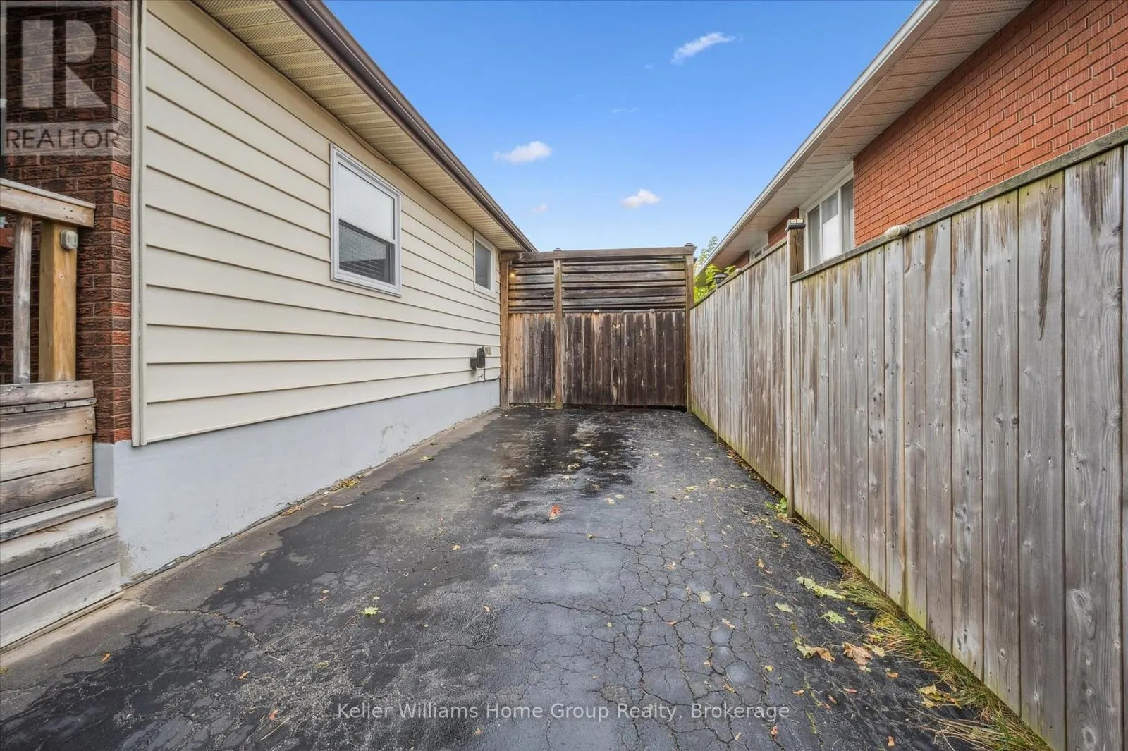 1138 LANGS CIRCLE