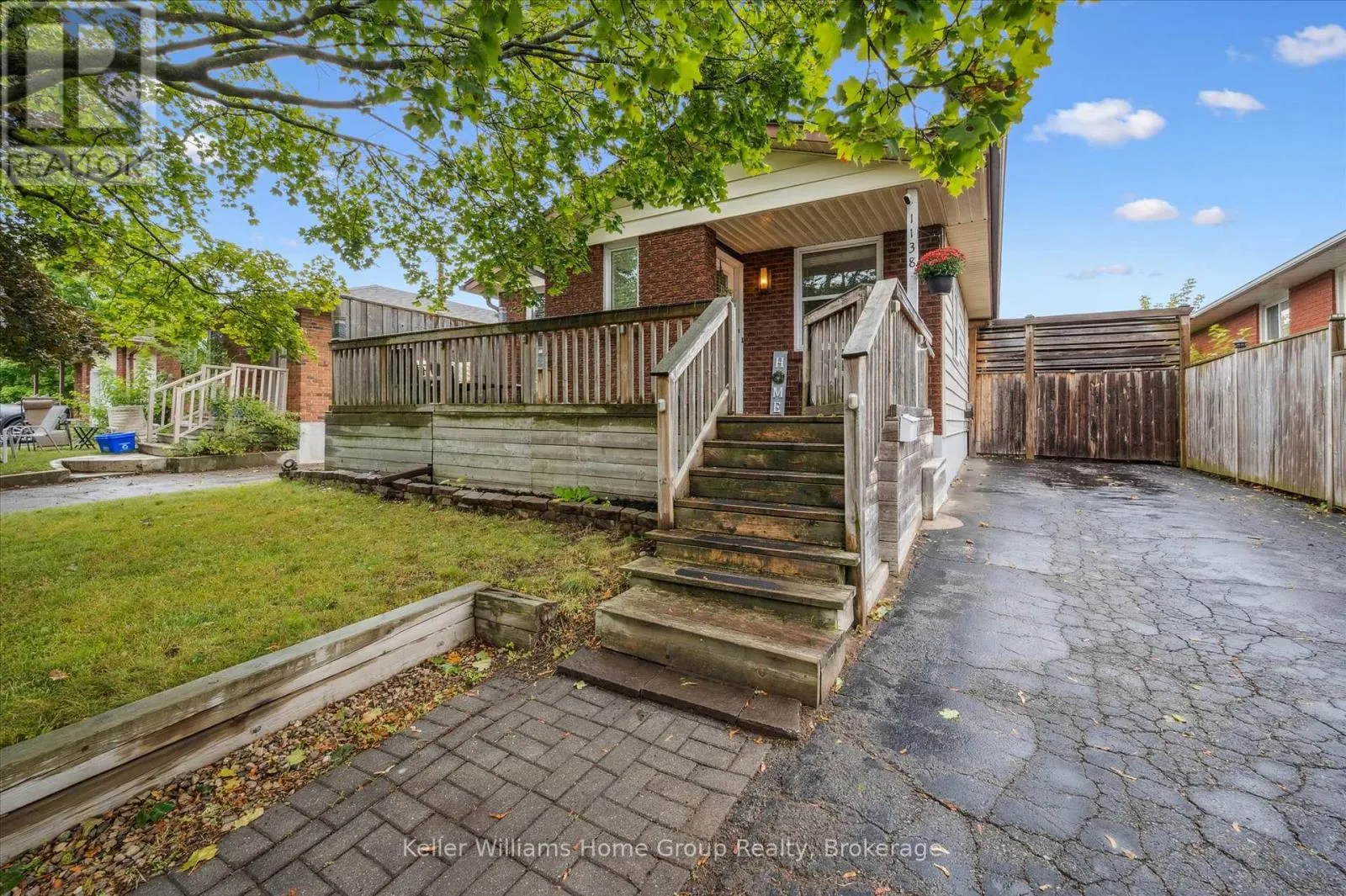 1138 LANGS CIRCLE