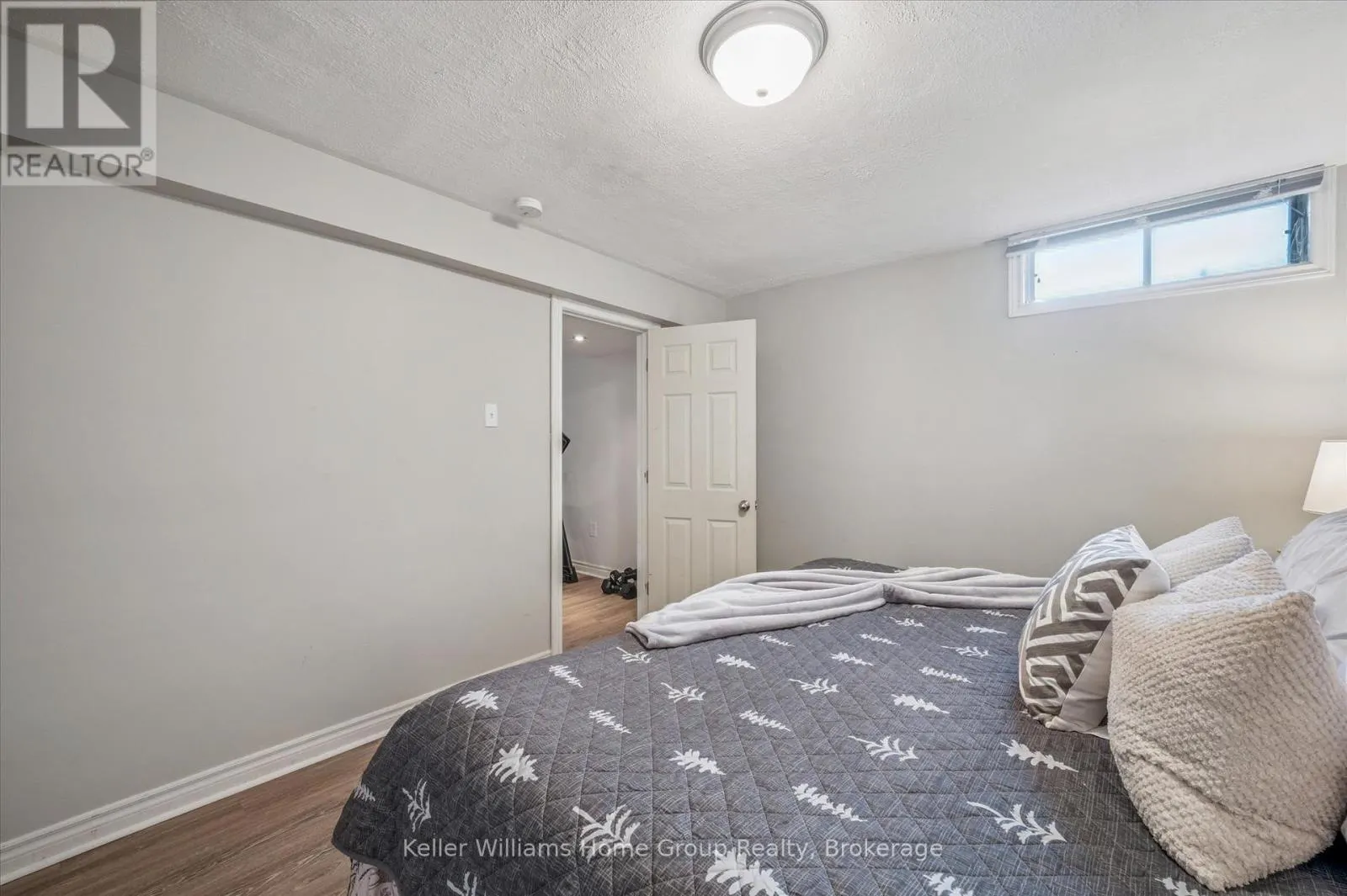 1138 LANGS CIRCLE