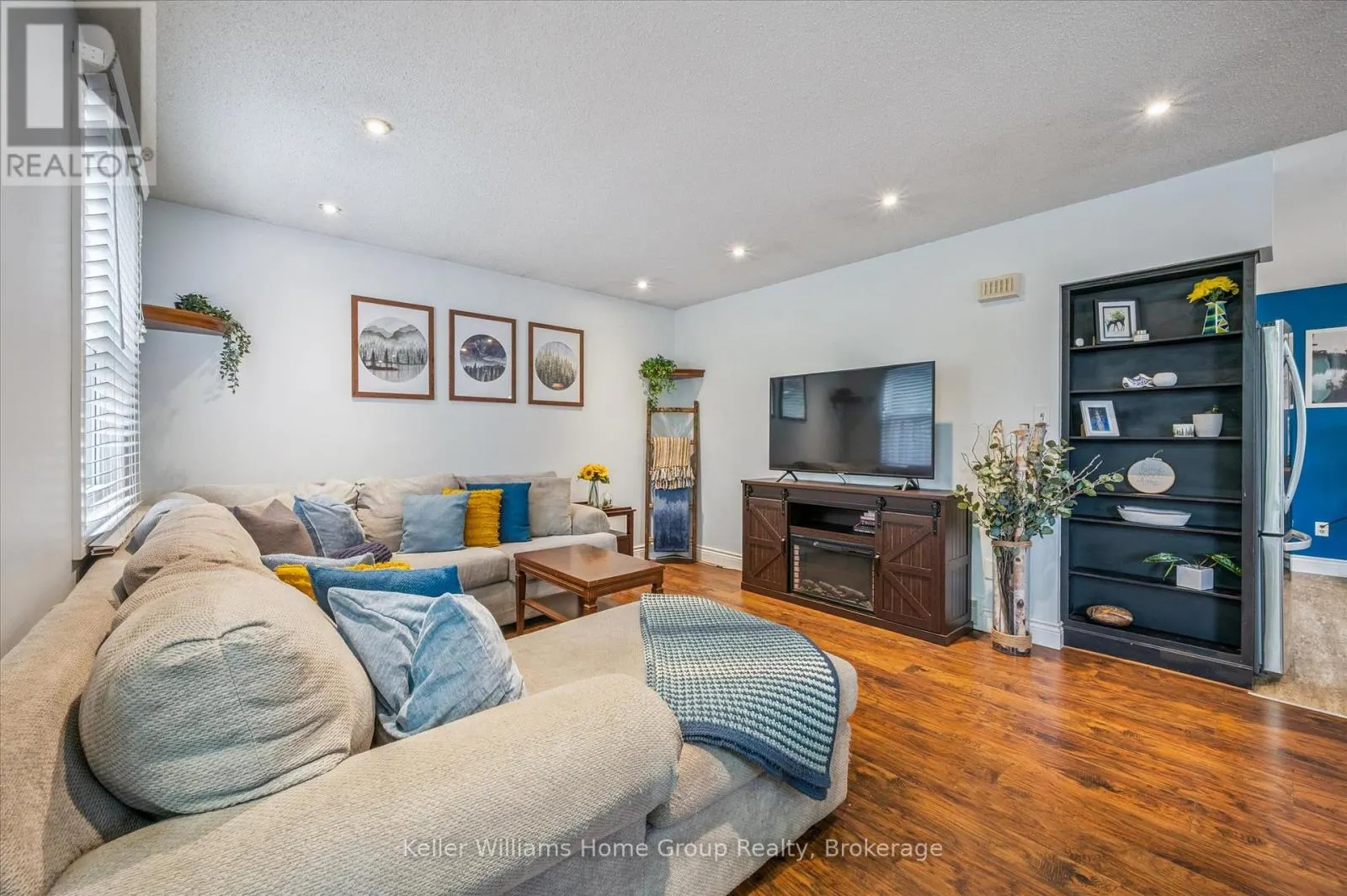 1138 LANGS CIRCLE