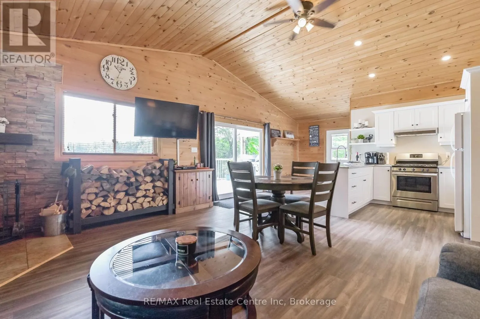 22 SOUTH CRANE LAKE ROAD