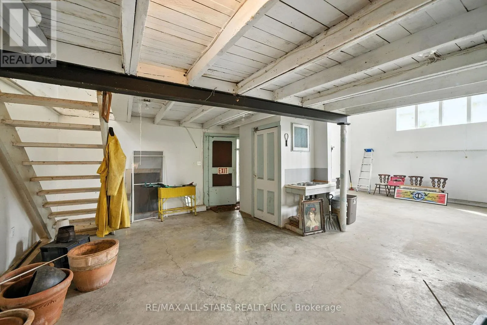 10987 SIMCOE STREET