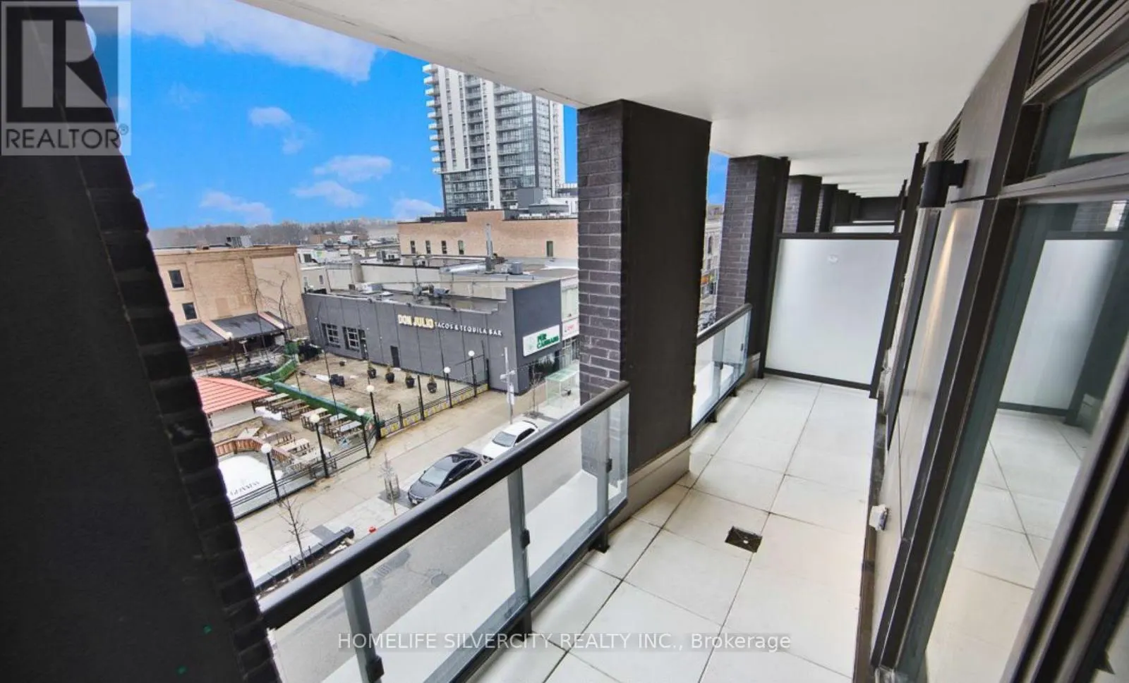 223 - 55 DUKE STREET