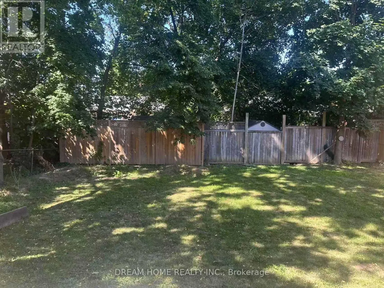 UPPER - 178 COLUMBIA DRIVE
