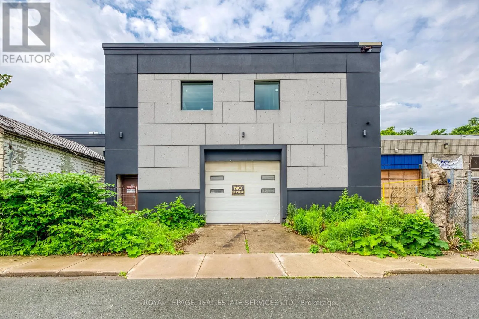 105 - 401 VICTORIA AVENUE N