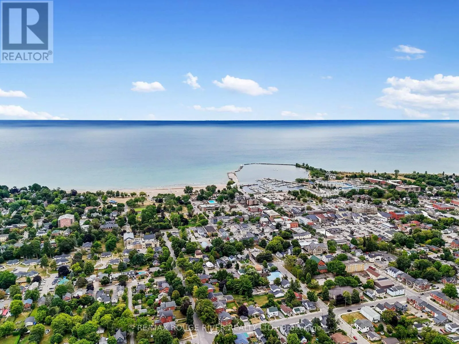 403 - 120 UNIVERSITY AVENUE E, #403