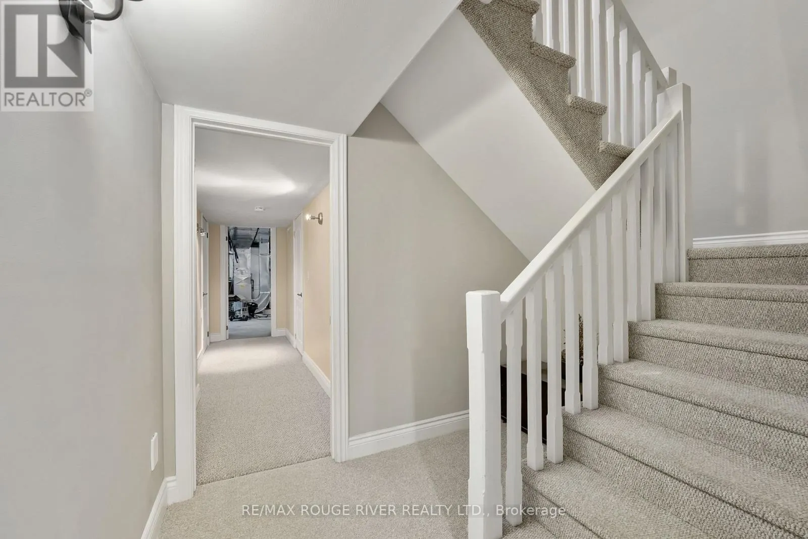 403 - 120 UNIVERSITY AVENUE E, #403