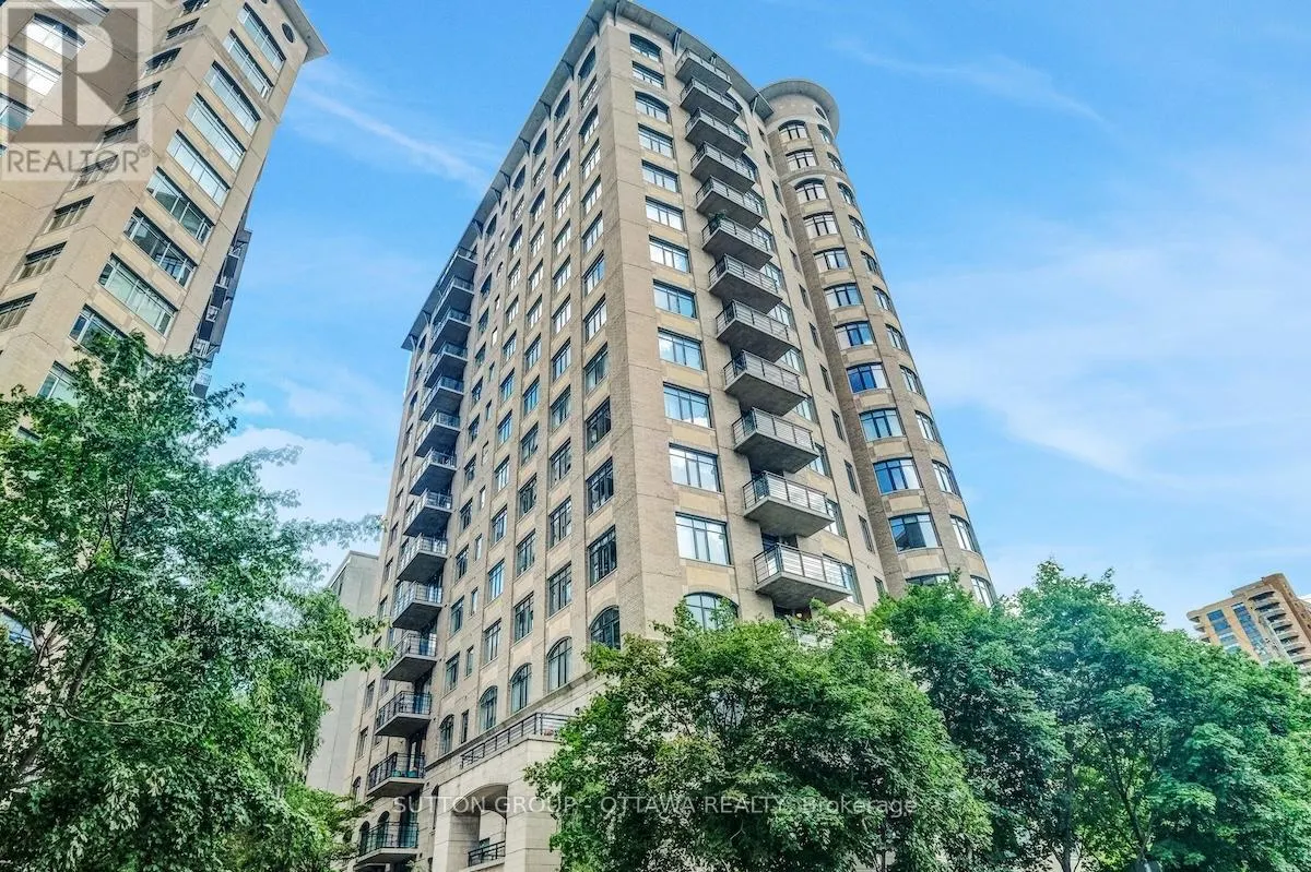 802 - 95 BRONSON AVENUE