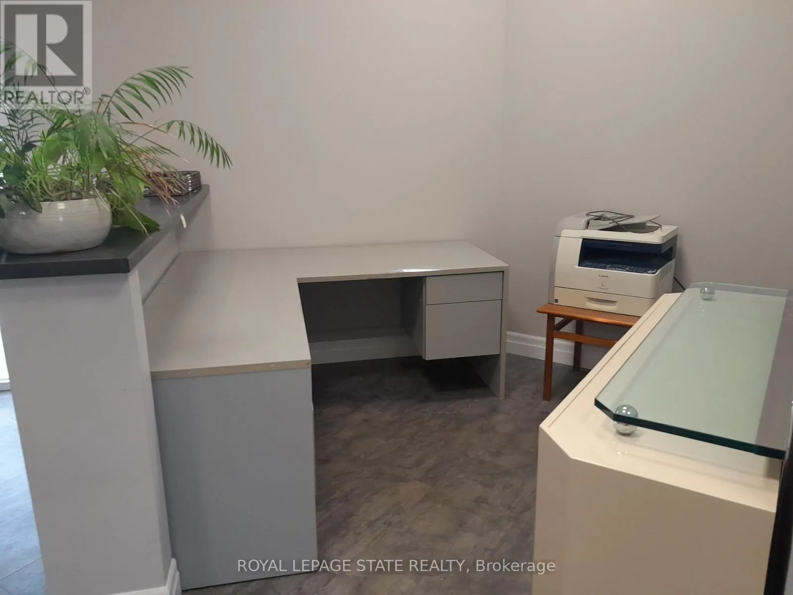 5 - 245 ARGYLE STREET S