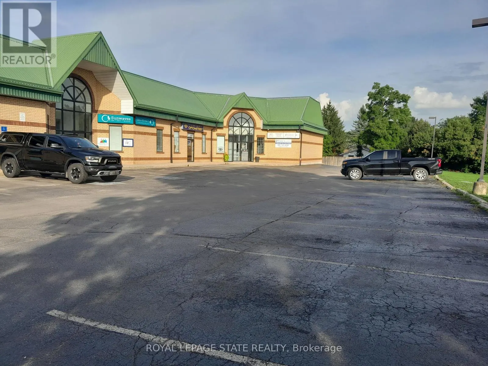 5 - 245 ARGYLE STREET S