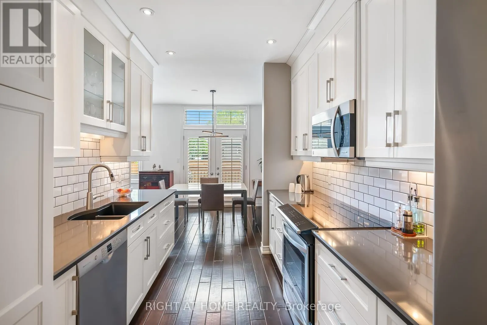 33 - 88 LAKEPORT ROAD