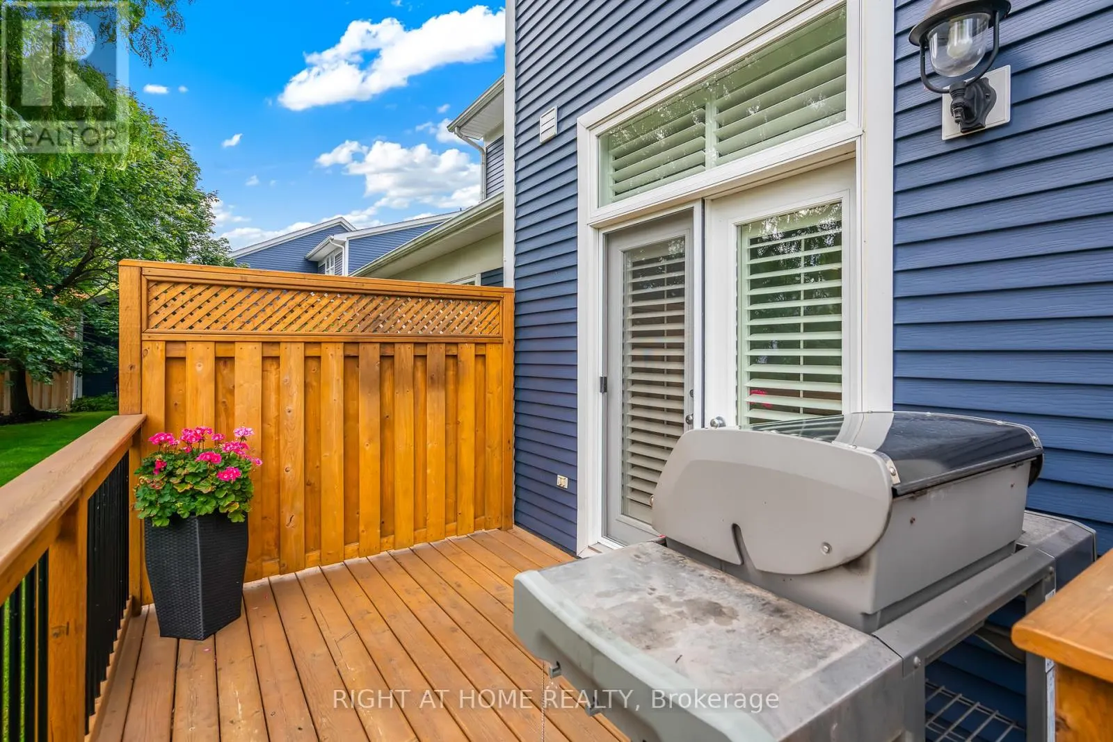 33 - 88 LAKEPORT ROAD