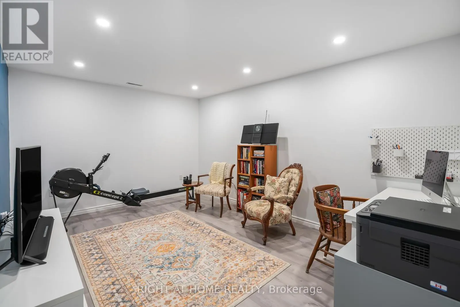 33 - 88 LAKEPORT ROAD