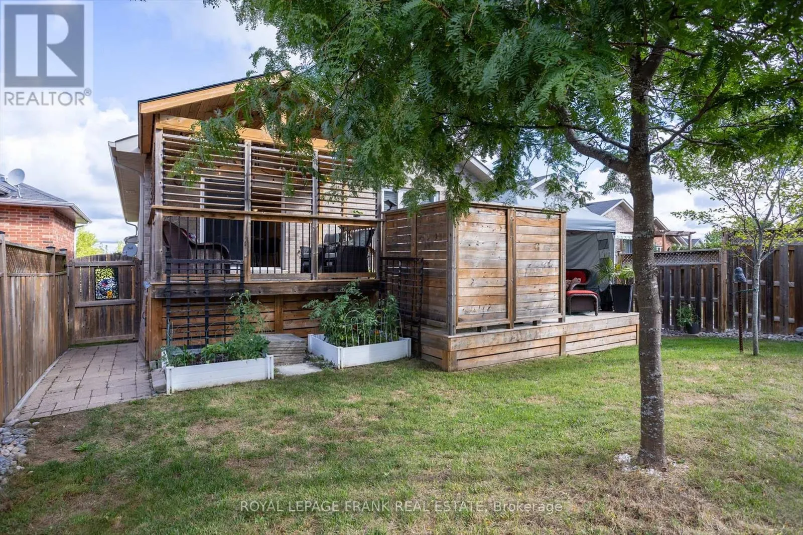 1542 IRELAND DRIVE