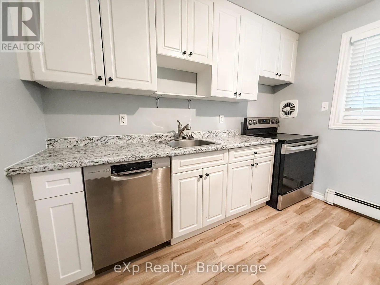 1 - 342 KIWANIS PARK DRIVE, #1