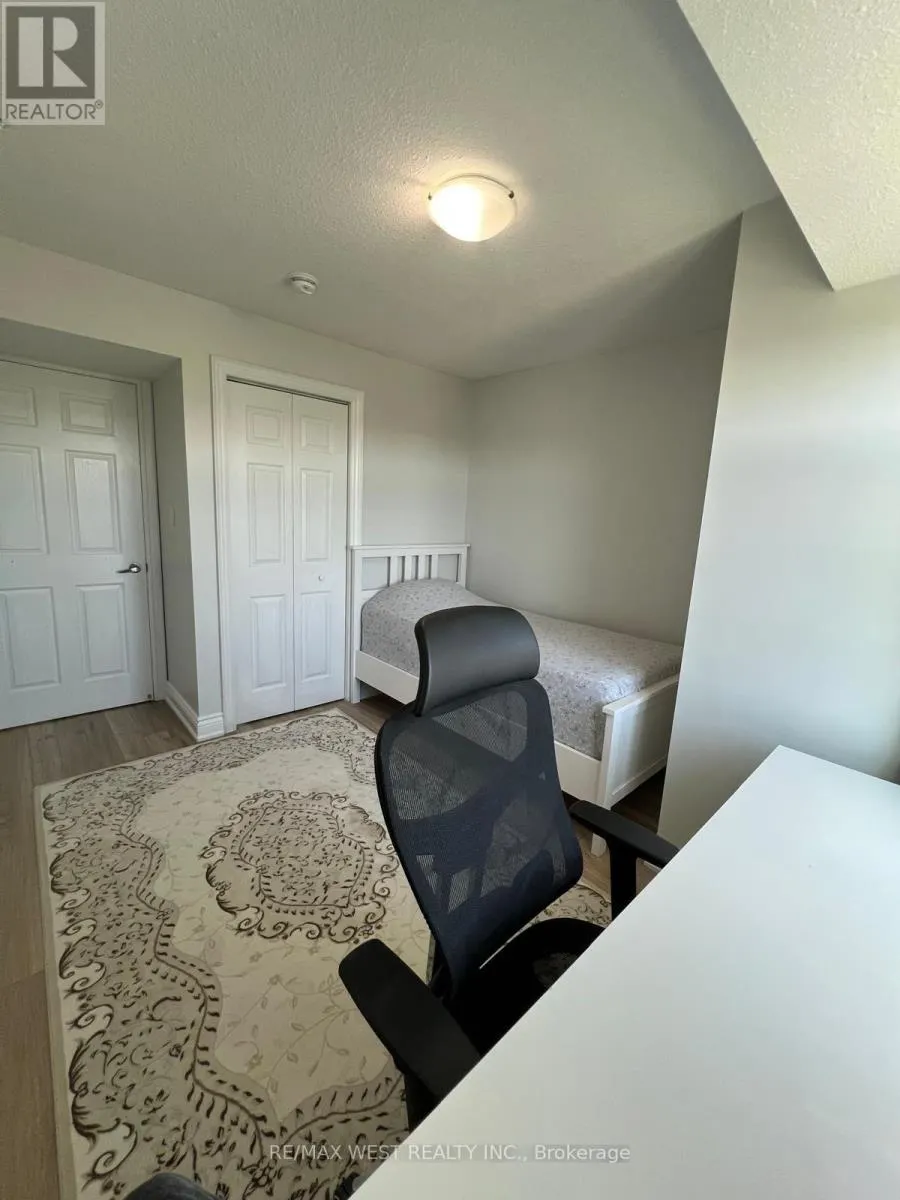401 - 64 FREDERICK DRIVE