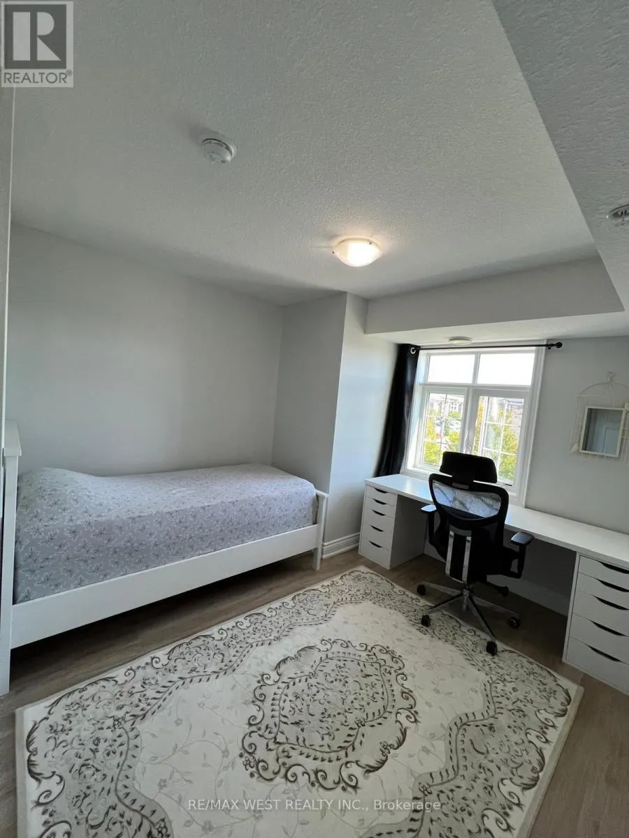 401 - 64 FREDERICK DRIVE